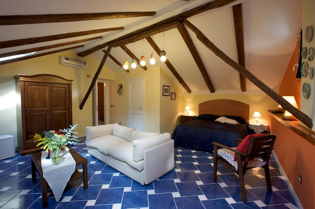 La Casa Di Donn'Amelia Bed & Breakfast Molina  Cameră foto